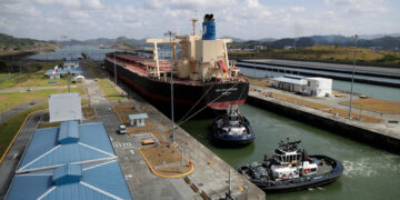 Sequía amenaza ingresos del Canal de Panamá en 2024