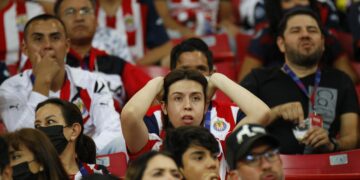 Confrontación Violenta Entre Aficionados de Chivas