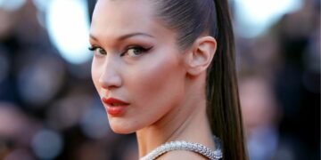Bella Hadid Revela su Lucha Contra la Enfermedad de Lyme