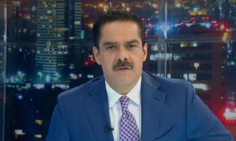 Javier Alatorre critica libros de texto de la SEP por supuesta ideología comunista