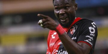 Jordy Caicedo ansioso por marcar en el Clásico Tapatío