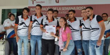 Correcaminos forma parte de la Semana Rosa en el Centro Oncológico