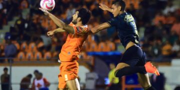 Triunfa Correcaminos ante La Paz