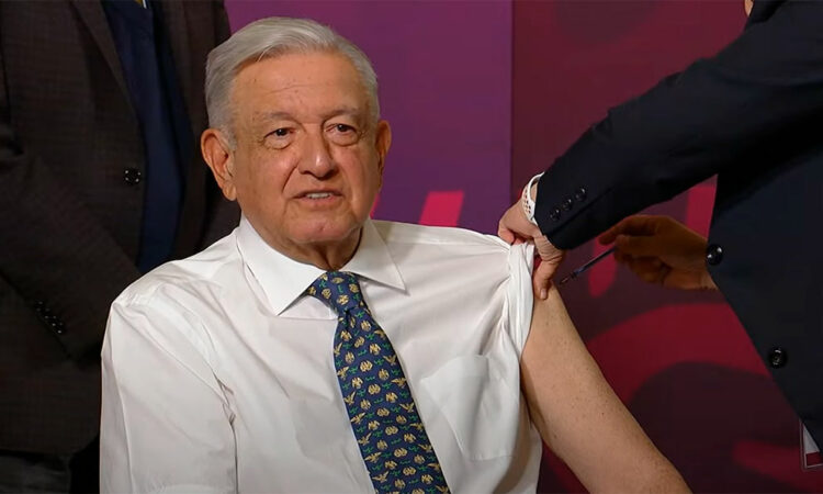 AMLO recibe vacuna Cubana Abdala