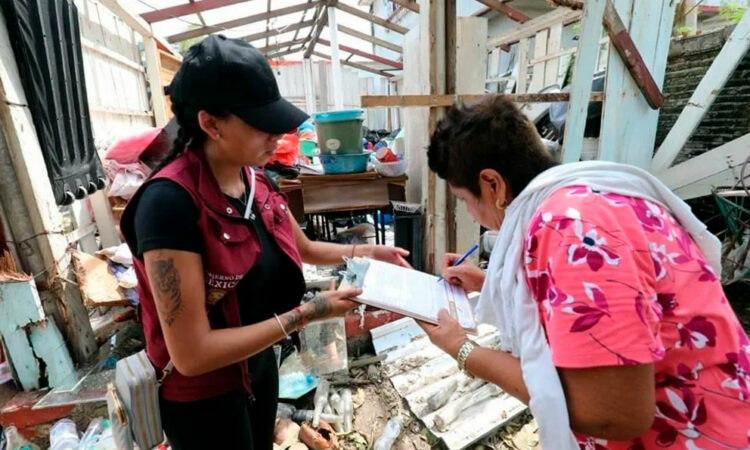 Gobierno federal realiza censo de damnificados tras huracán «Otis» en Acapulco