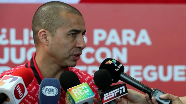 Trezeguet sueña con digigir en la Liga Mx