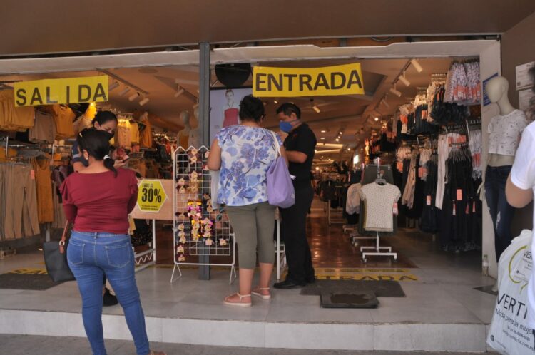 Piden adelantar vigilancia policial en zonas comerciales de Tamaulipas