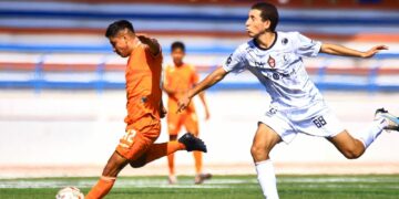 Intenso partido entre Corre TDP y Club Calor