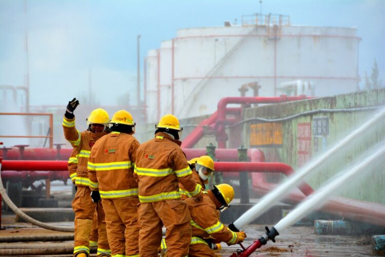 PEMEX Rinde un Emotivo Homenaje a sus Valientes Bomberos. Eduardo Padilla Yebra