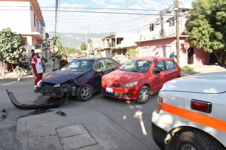 Choca madre de familia en el 22 Olivia Ramírez