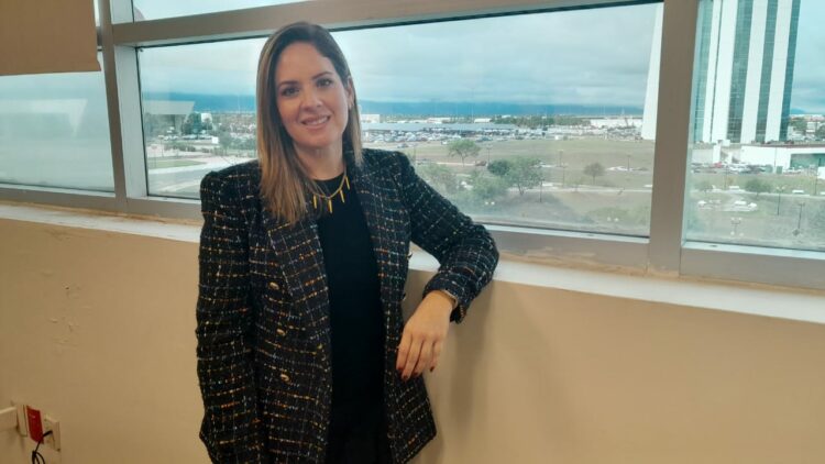 diputada alejandra cardenas