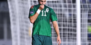 Santiago Giménez podría llegar al West Ham en el mercado de invierno