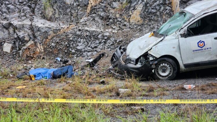 Muere tras volcar en la Rumbo Nuevo