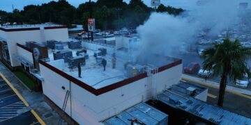 Se incendia Burger King en Ciudad Victoria