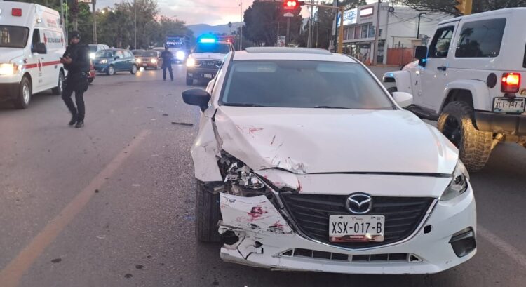 Encontronazo en la calle 8 deja lesionados