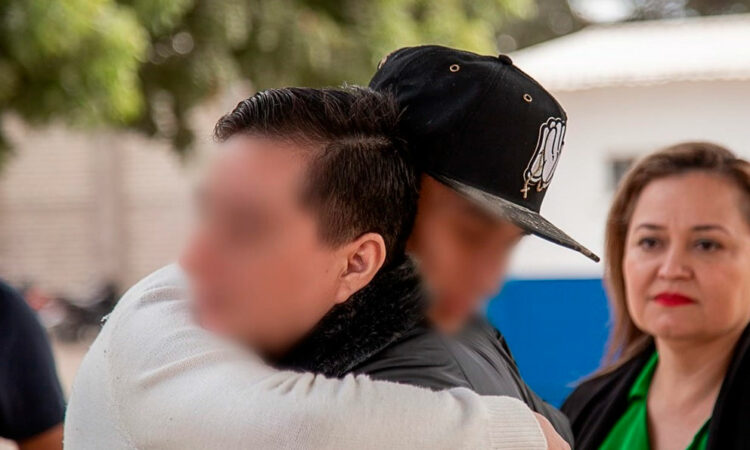 Rescatan mujer que tenía 14 años secuestrada