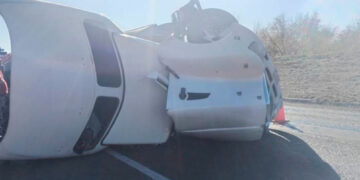 Viento causa volcaduras