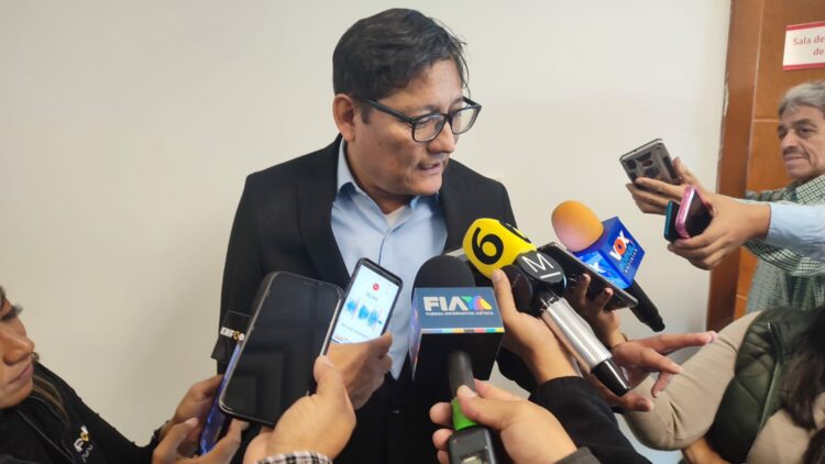 Pide Román Vital regreso de operación mochila a escuelas de Tamaulipas