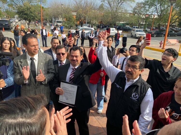 Va Damaso Anaya como candidato a Rector de la UAT