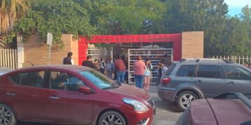 Estudiantes regresan a clases en Ciudad Victoria