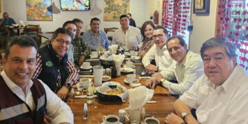 Delegado de Morena se reúne con aspirantes a alcaldía de Victoria