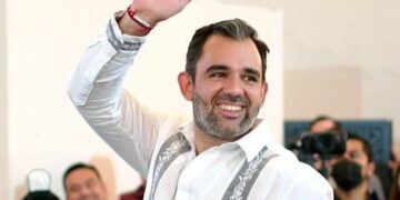 Va Americo Villarreal Santiago al Senado