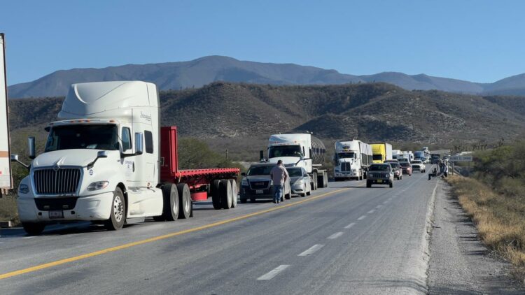 Ante conflicto con pobladores suspenden rehabilitación de la Rumbo Nuevo