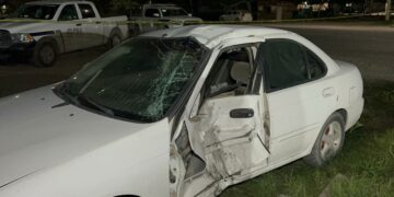 Conductor ebrio arrolla a motociclista quitándole la vida de manea instantánea