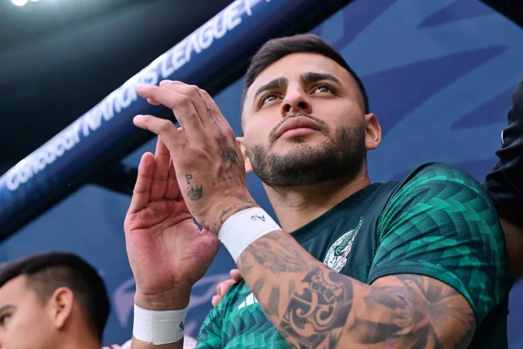 Mario Carrillo pide el regreso de Alexis Vega a la Selección Mexicana