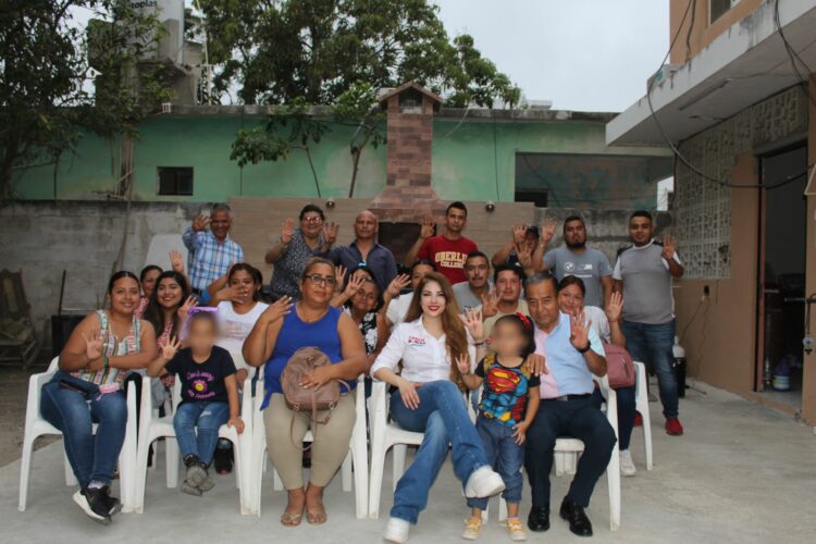 Cendy Robles apoyará a madres trabajadoras