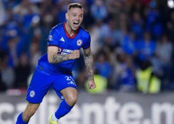 Cruz Azul recuperó la confianza en un partido amistoso contra las Águilas del América en el Dignity Health Sports Park. Con una destacada actuación de Carlos