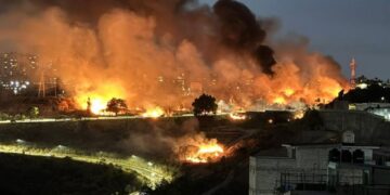 Bomberos controlan incendio en límites de Naucalpan y Huixquilucan