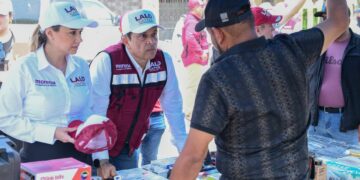 Tianguistas de la Américo se suman a Lalo Gattás.