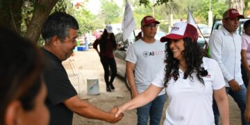 En Güemez las candidatas de Morena, Olga Sosa y Yesenia Sánchez, promueven el bienestar de las familias