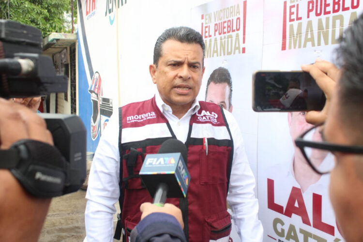 Promete Gattás trabajar para dar certeza jurídica a dueños de predios irregulares.