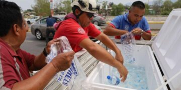 Activa PC Victoria operativo de hidratación ante ola de calor.