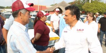 Transportistas toman la ruta del triunfo, Todos con Lalo.