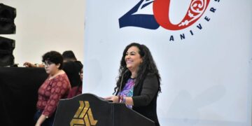 Olga Sosa candidata de Morena al Senado, participa en foro de la Universidad La Salle Victoria