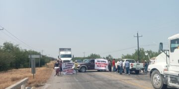 Reclaman aumento productores de sorgo con bloqueos