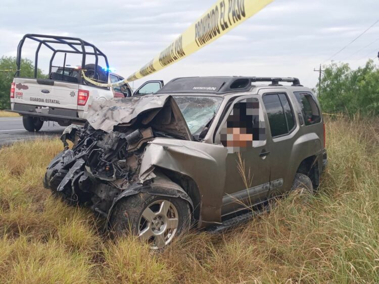 Pierde la vida tras estrellar su camioneta contra tractocamión