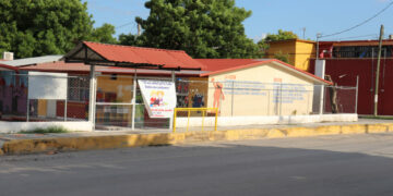 Intenso calor provoca ausentismo en escuelas