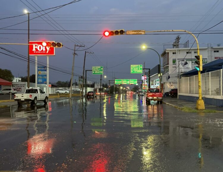 Una fuerte lluvia en Victoria sorprendió hoy