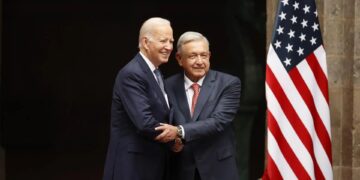 AMLO-recibe-llamada-de-Biden