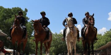 Agrupamiento montado de la Guardia Estatal mantiene proximidad permanente