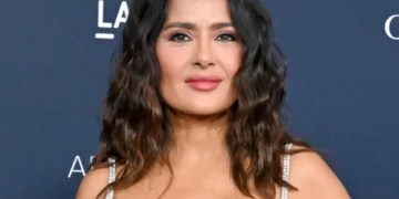 Salma Hayek celebró el triunfo de Sheinbaum