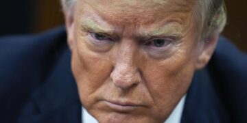 Donald-Trump-recibe-millones