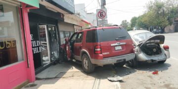Vuelven a chocar en el 21 Carrera Torres
