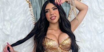 Yeri-MUA-se-arrepiente-de-sus-implantes