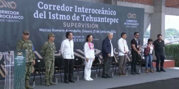 Sheinbaum y AMLO inspeccionan obras mientras la violencia acecha en Veracruz