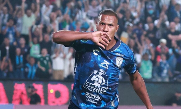 Pachuca golea a Columbus Crew en la Concachampions